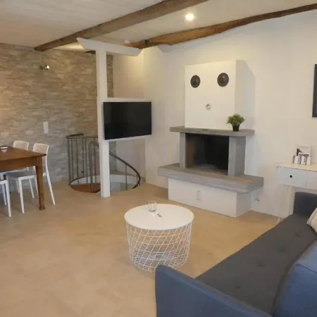 Dom wakacyjny Haus La Camelia Gordola