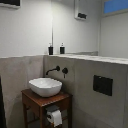 Haus La Camelia Gordola