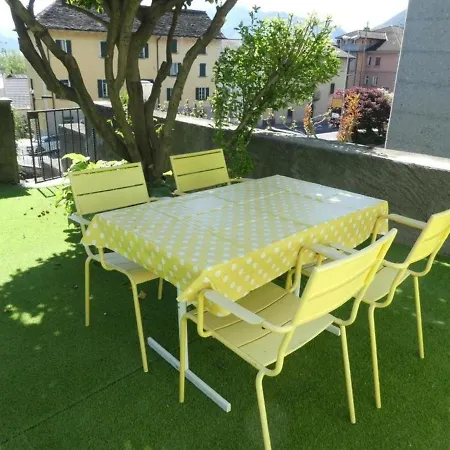 Dom wakacyjny Haus La Camelia